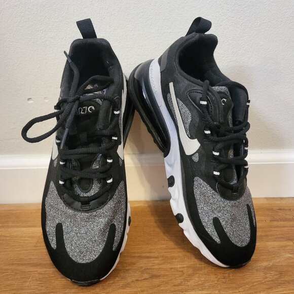 Nike Air Max 270 React Running Shoes Mens 6.5 Black Gray Sneakers AO4971-001 - Picture 3 of 13